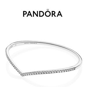 ☀️NEW☀️ Pandora Sparkling Wishbone Bracelet/Bangle